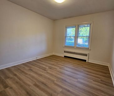 For Lease - 964 King Road Unit# Upper, Burlington, Ontario - Photo 6