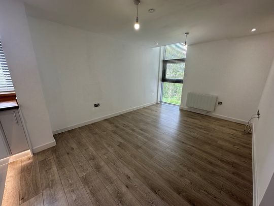 Edinburgh Gate, Harlow - Photo 1