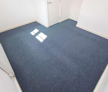 Patient Close, Beeston, Beeston, NG9 - Photo 2