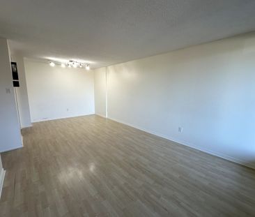 For Lease - 1177 Belanger Avenue Unit# 312, Billings Bridge - River... - Photo 4