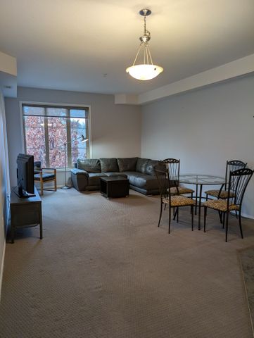 Furnished 1 bed/1 bath Condo in Lovely Pinnacle Pointe - Photo 3