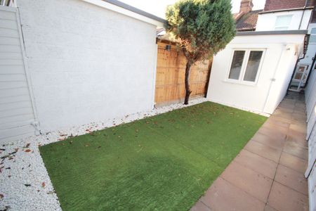 Whippendell Road, Watford - Photo 3