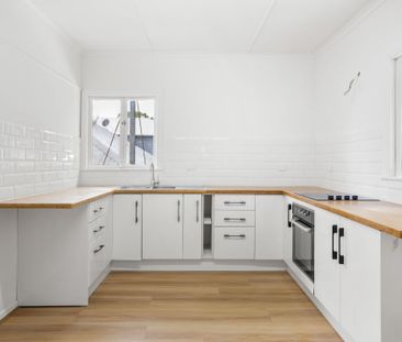 Newly Renovated Family Home! - Photo 1