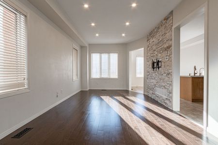 For Lease - 3062 Janice Drive, Oakville, Ontario - Photo 3