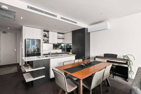 SIMPLE LUXURY | FANTASTIC LOCATION | RESORT STYLE LIVING - Photo 4