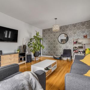 Grand logement 4½ à louer pour juillet - Photo 2