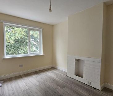 3 bedroom end of terrace house to rent - Photo 5