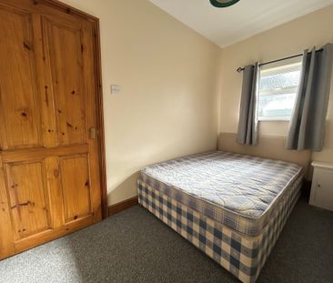 Brookfield Road, Leeds - Photo 2