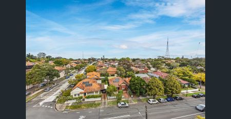 North-East Facing, Modern Apartment + STUDY ! - Photo 5