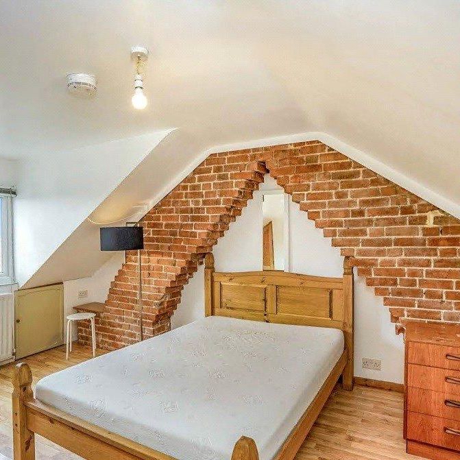 1 bedroom in a house share to rent - Photo 1