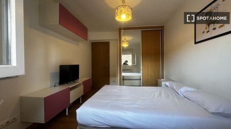 4 bedroom luxury Apartment for rent in Madrid, Spain - Photo 3