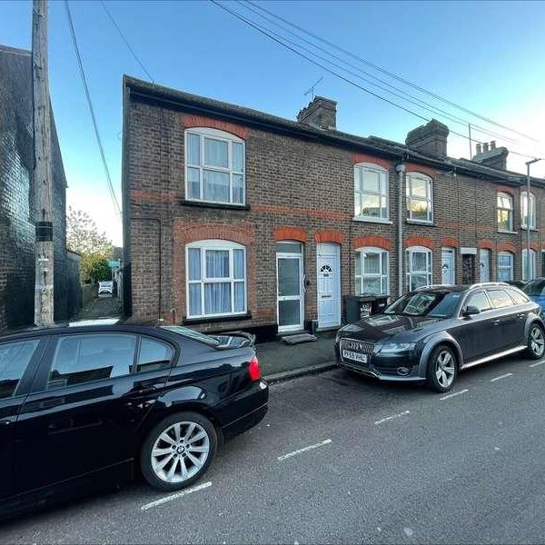 Lovely Three Bedroom House - Close To Town - Lu - Stanley Street, LU1 - Photo 1