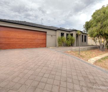 8A Monterey Street, Nollamara WA 6061 - Photo 2