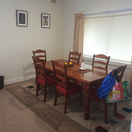 Oakleigh South - Photo 3