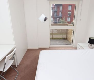 Room in a Shared Flat, Nyland Court, SE8 - Photo 3