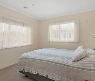 Stylish 4BR Family Haven - Grenada Village - Photo 3