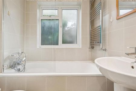 2 bedroom property to rent - Photo 5