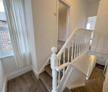 2 bedroom terraced house to rent - Photo 2