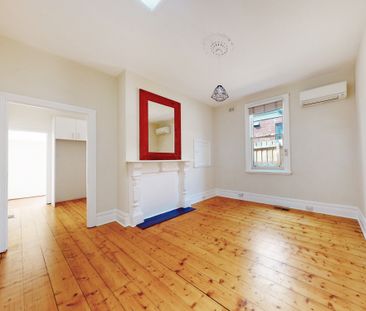 247 Danks Street, Albert Park VIC 3206 - House For Rent | Domain - Photo 3