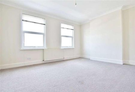 Dean Road, Hounslow, TW3 - Photo 2