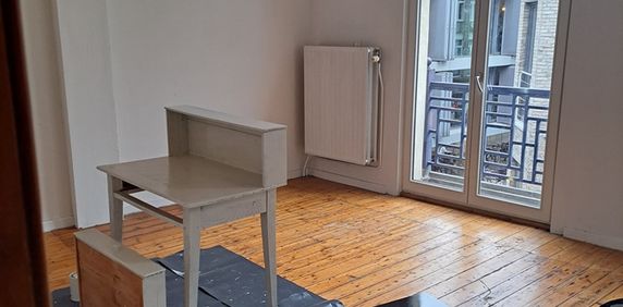 Ruime, lichte kamer met klein balkon - Foto 2