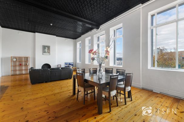 FULLY FURNISHED INNER CITY APARTMENT - AVAILABILE DECEMBER 2026 - Photo 1