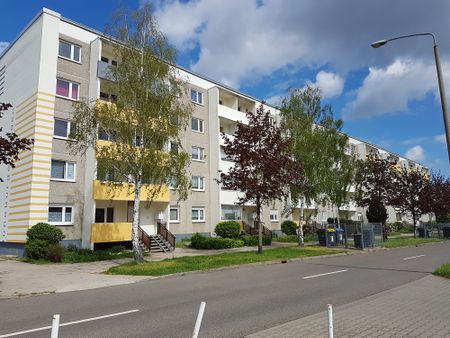 **Ernstbezug nach Renovierung** - 4Raumwohnung mit Wohnberechtigungsschein - Photo 2