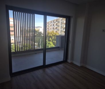 2 room luxury Flat for rent in Faro, Distrito de Faro - Photo 2