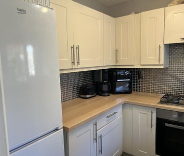 2 bedroom property to rent - Photo 6