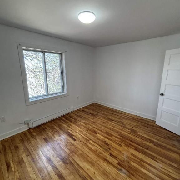 2 CH - 1 SDB - Montréal - $1,500 /mo - Photo 1