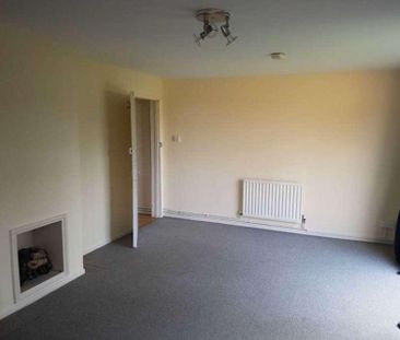 Ferndells, Hatfield, AL10 - Photo 3