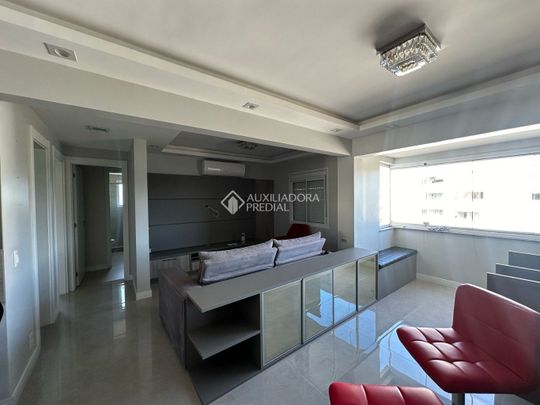 Apartamento com 3 quartos e 79m² para alugar em Jardim Carvalho, Porto Alegre. - Photo 1