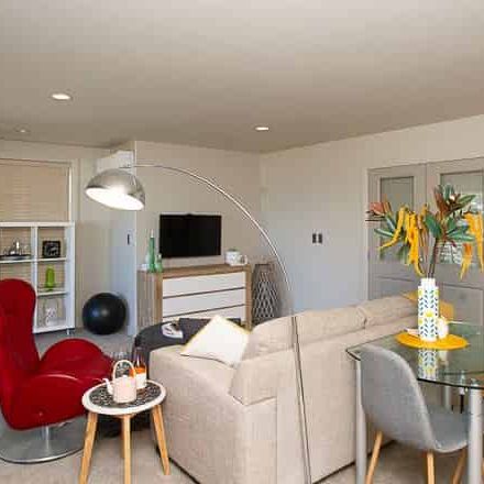 Residential property built in 2003 with 1 bedroom, - Photo 1