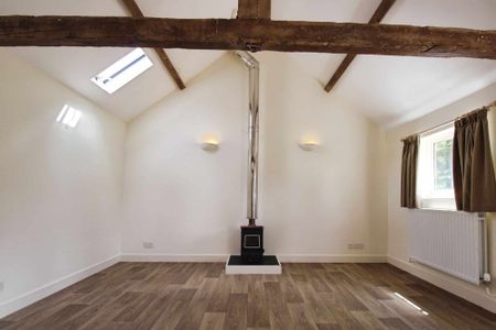 The Burrow, Conygre Farm, Easton Royal, Pewsey, SN9 - Photo 5