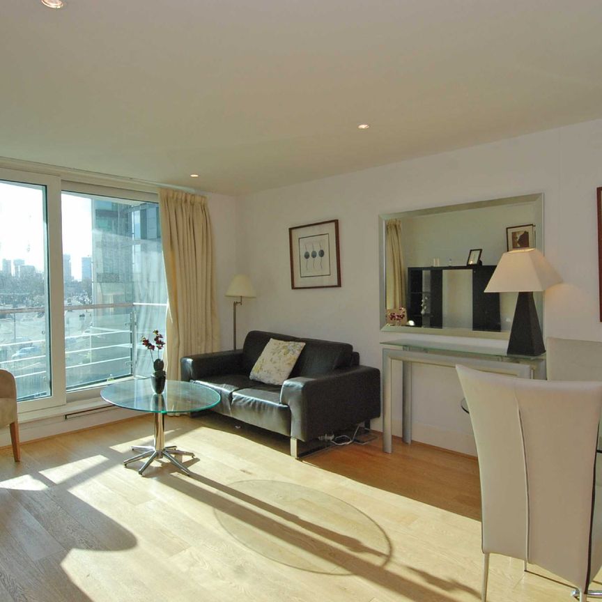 St. George Wharf, London, SW8 2AU - Photo 1