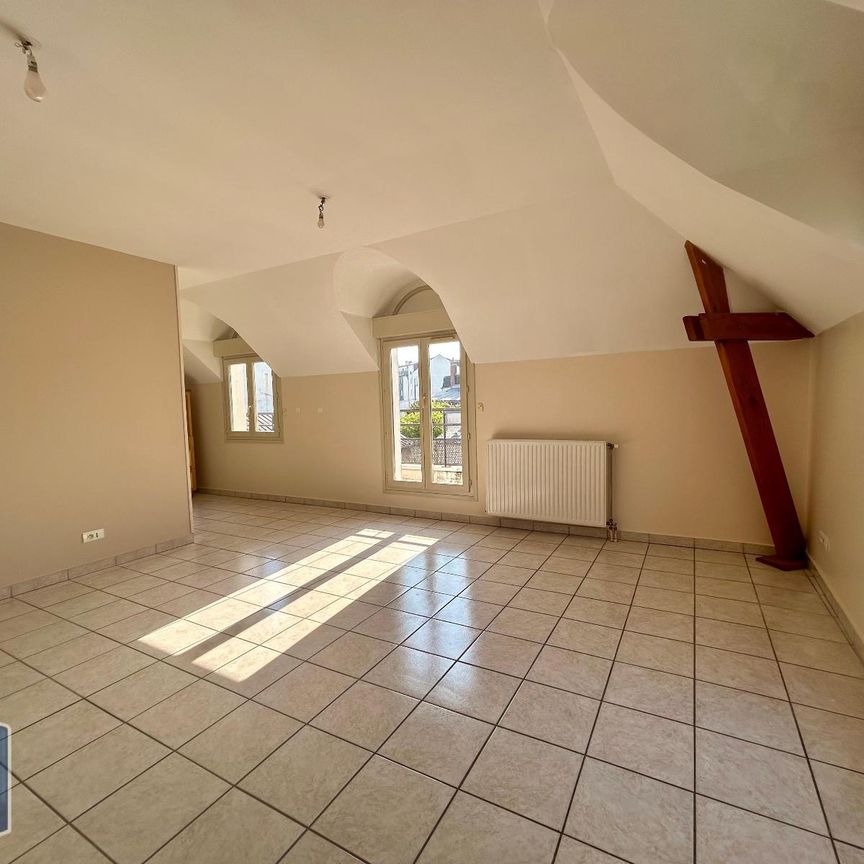 Location Appartement 4 pièces 86m² BOURGES 18000 - Photo 1