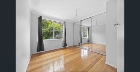 CLOSE TO TOWN – SPACIOUS YARD - Photo 5