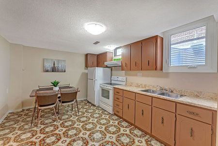 For Lease - 124 Panter Crescent Unit# Lower, Ajax, Ontario - Photo 2