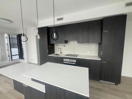 For Lease - 5 St Joseph Street Unit# 3702, Toronto, Ontario - Photo 4