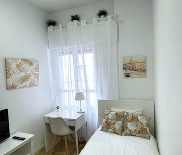 Calle de Bravo Murillo, Madrid, Community of Madrid 28020 - Photo 5