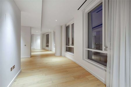 A superb four bedroom penthouse in Prospect Way - Photo 3