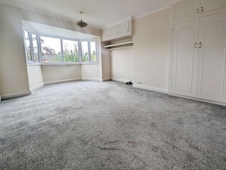 4 bedroom House To Let - Photo 5