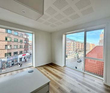 Lækker lys 2-vær. i unikt byggeri - Photo 1