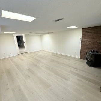 Newly renovated suite for rent - Photo 1