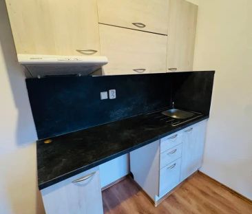 Pronájem bytu 1+kk, 28 m - Fotografie 5