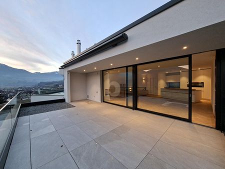 HIGH-QUALITY AND FULL OF MODERN HIGHLIGHTS - Foto 3