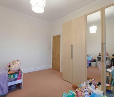 4 bedroom terraced house to rent - Photo 6