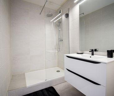 Location Appartement 3 pièces 58m² ST DENIS 97400 - Photo 6