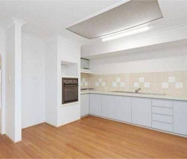 Highgate City Living 5 + 2 + 2 Hyde Park precinct - Photo 6