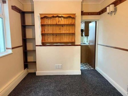 Court Terrace, Cefn Cribwr, Bridgend, CF32 - Photo 2